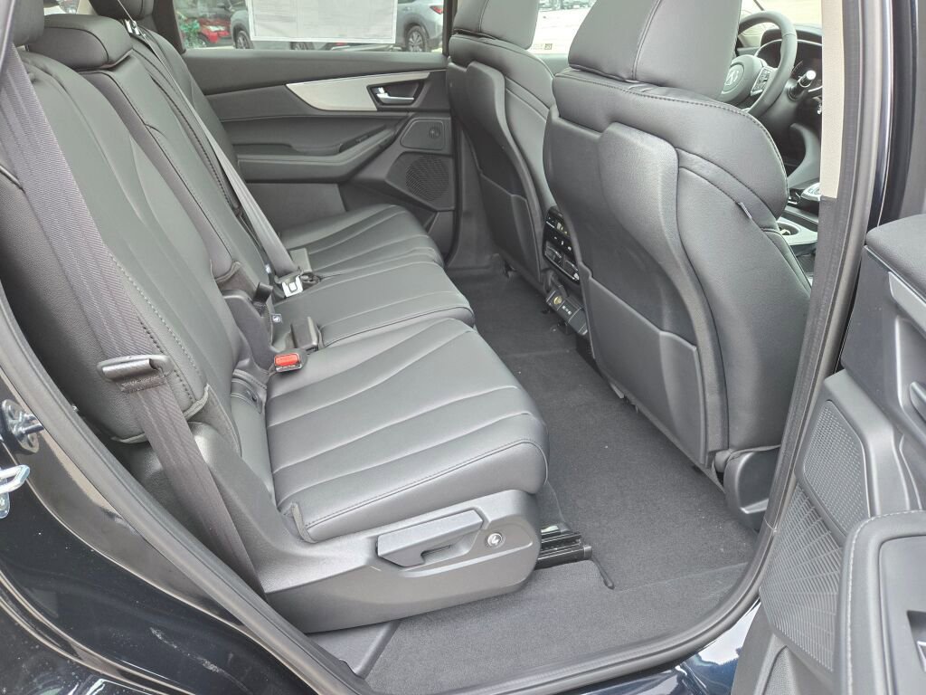New 2026 Acura MDX SH-AWD image 11