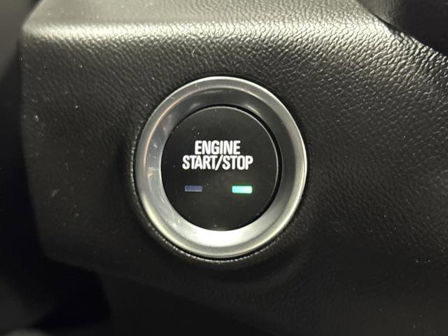 Used 2023 GMC Terrain SLE w/ Driver Convenience Package image 21