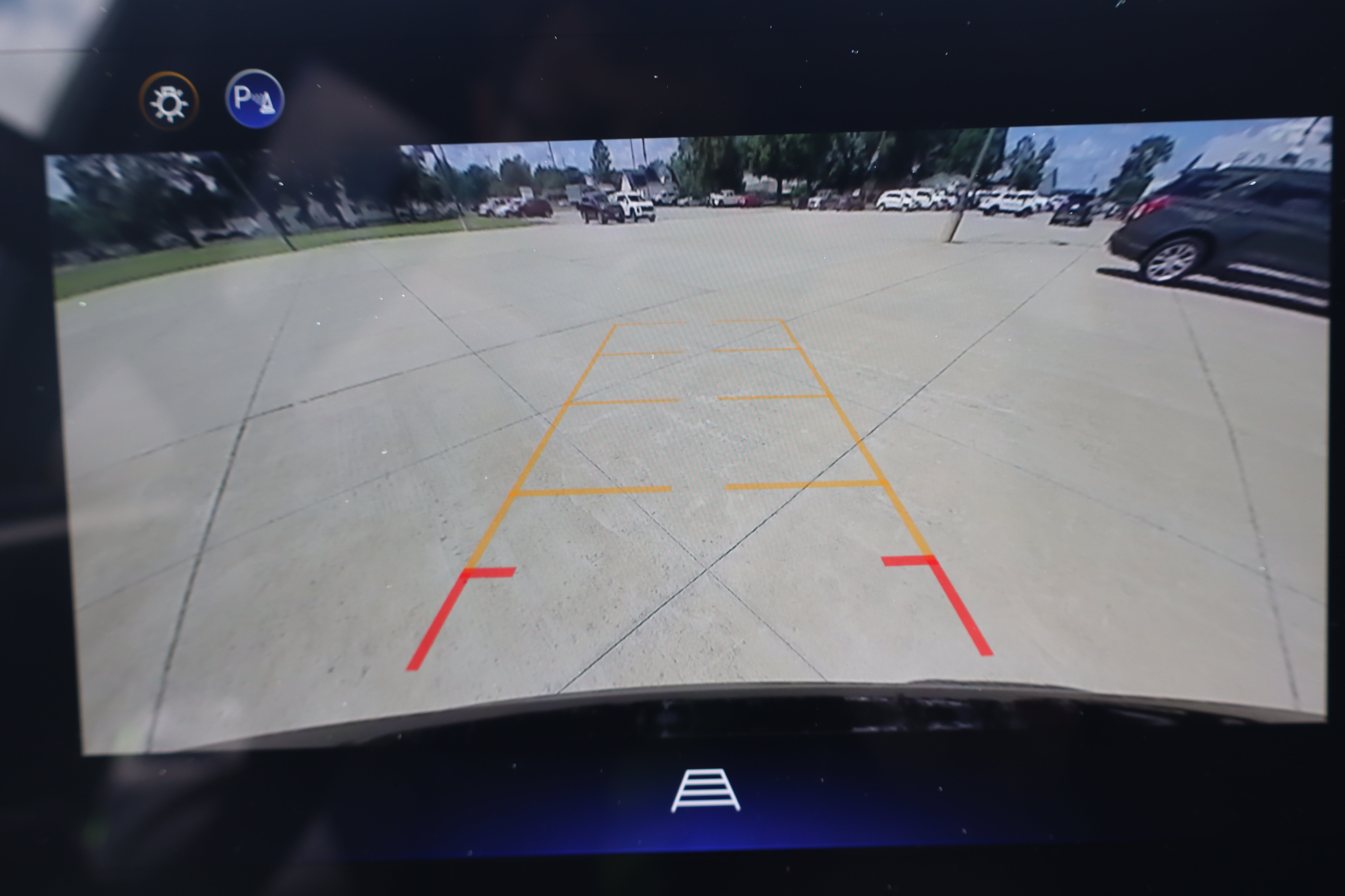 Used 2026 Chevrolet Equinox LT w/ LPO, Floor Liner Package FWD image 19