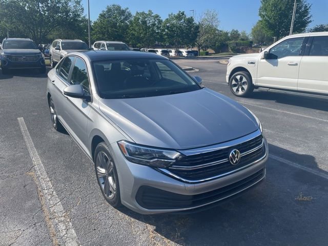 Used 2022 Volkswagen Jetta SE