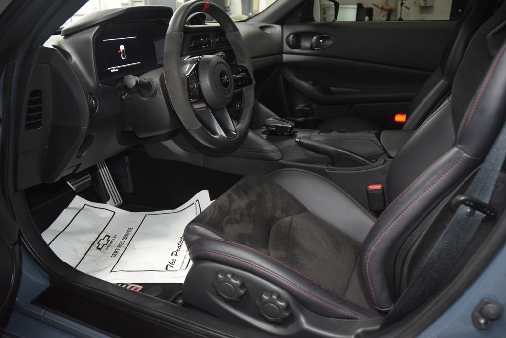 Used 2024 Nissan Z NISMO w/ Floor Mat Package RWD image 32