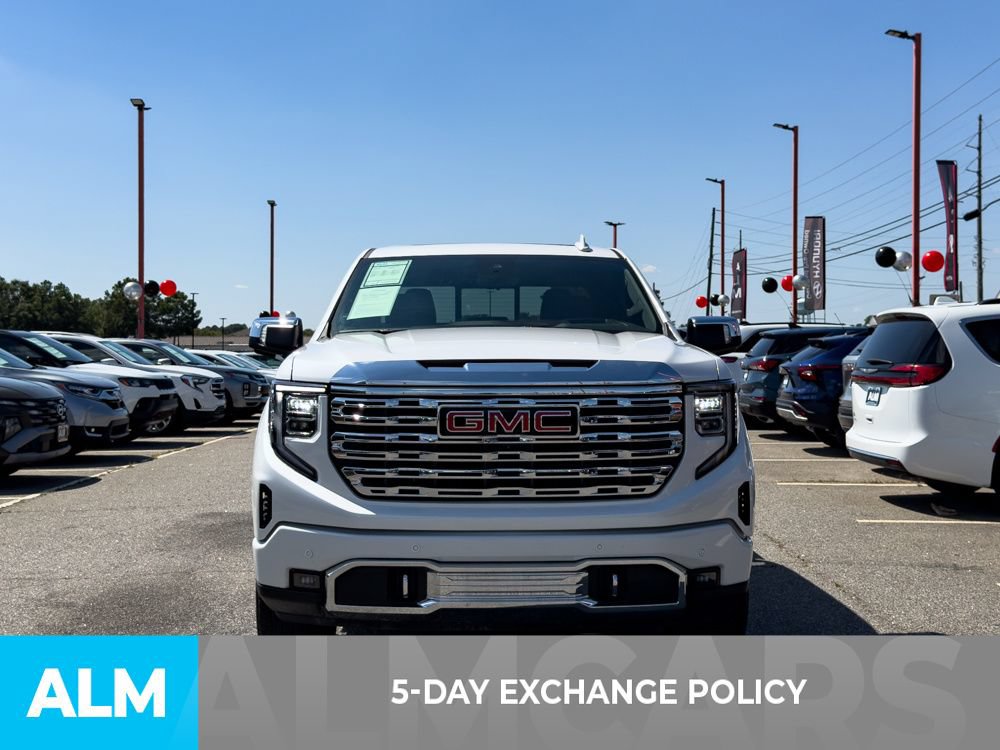 Used 2025 GMC Sierra 1500 Denali w/ Denali Reserve Package AWD/4WD image 3