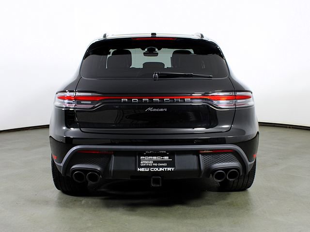 Certified 2024 Porsche Macan image 6