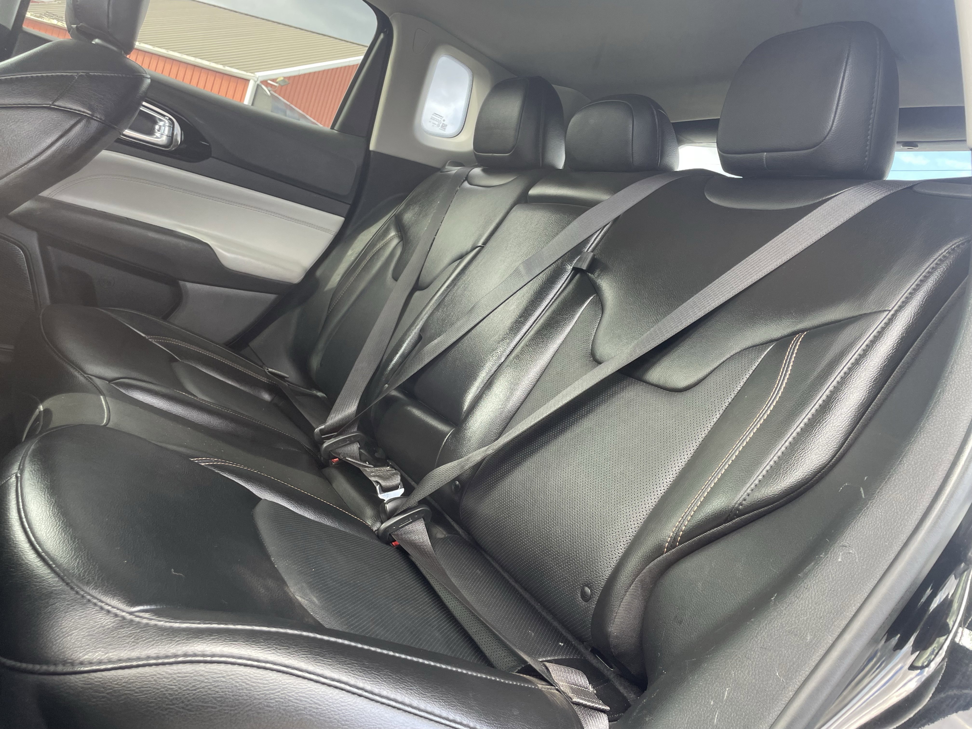 Used 2022 Jeep Compass Limited image 13