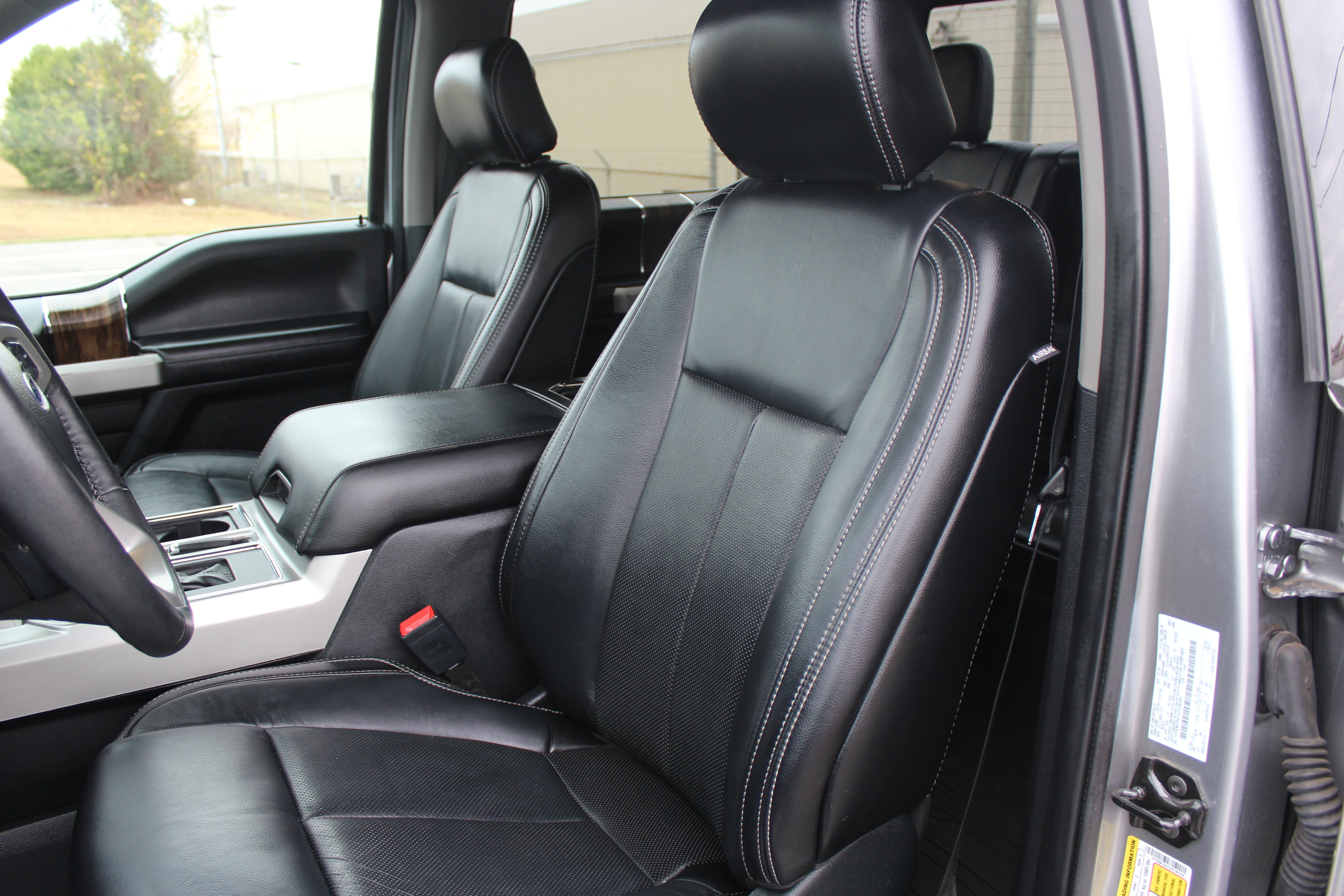 Used 2020 Ford F150 Lariat image 28