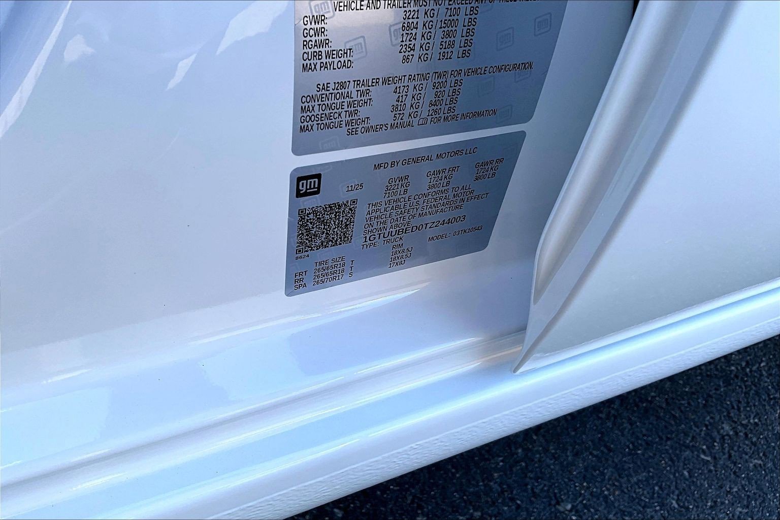 New 2026 GMC Sierra 1500 SLE w/ X31 Off-Road Package image 13