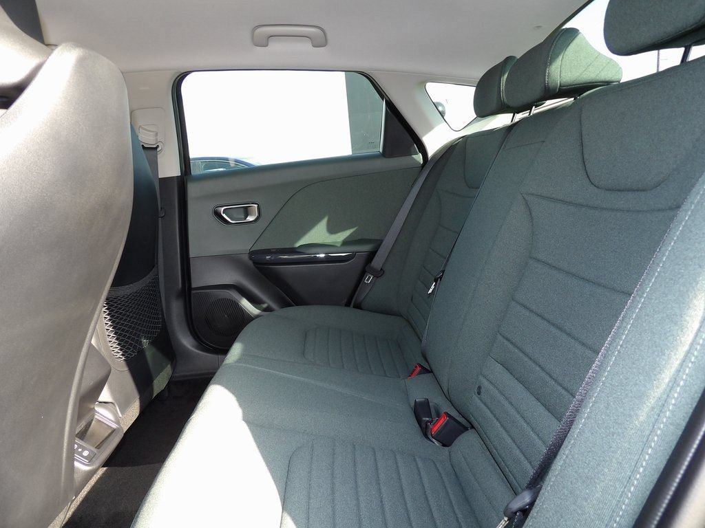Used 2025 Kia K4 EX FWD image 14