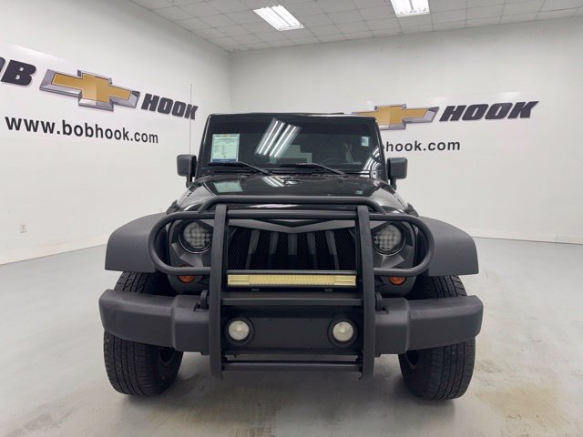 Used 2010 Jeep Wrangler Unlimited Sport AWD/4WD image 2