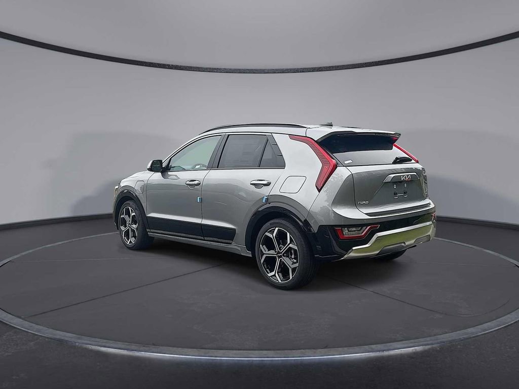 New 2025 Kia Niro SX Touring image 6