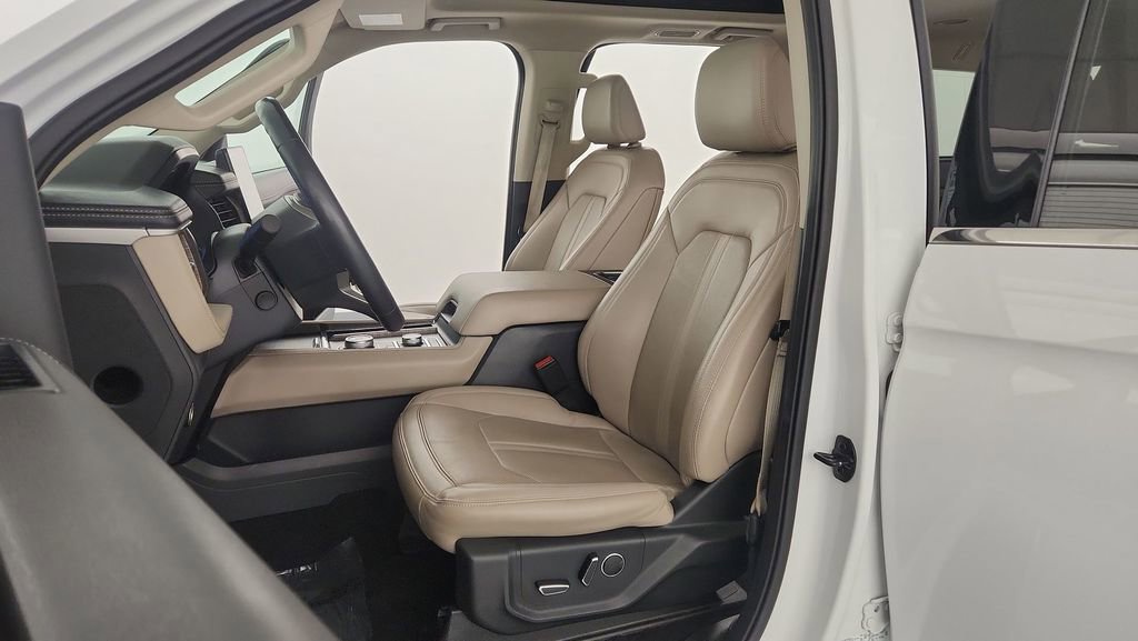 Certified 2023 Ford Expedition Limited image 14