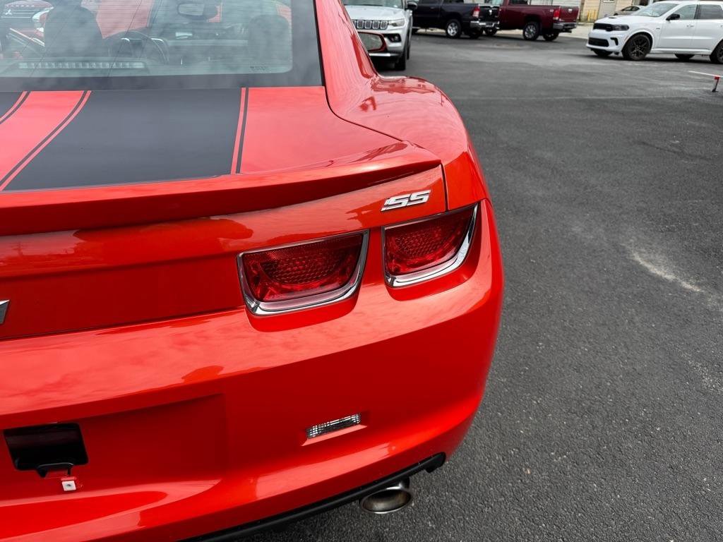 Used 2010 Chevrolet Camaro SS w/ Interior Accent Trim Package image 31