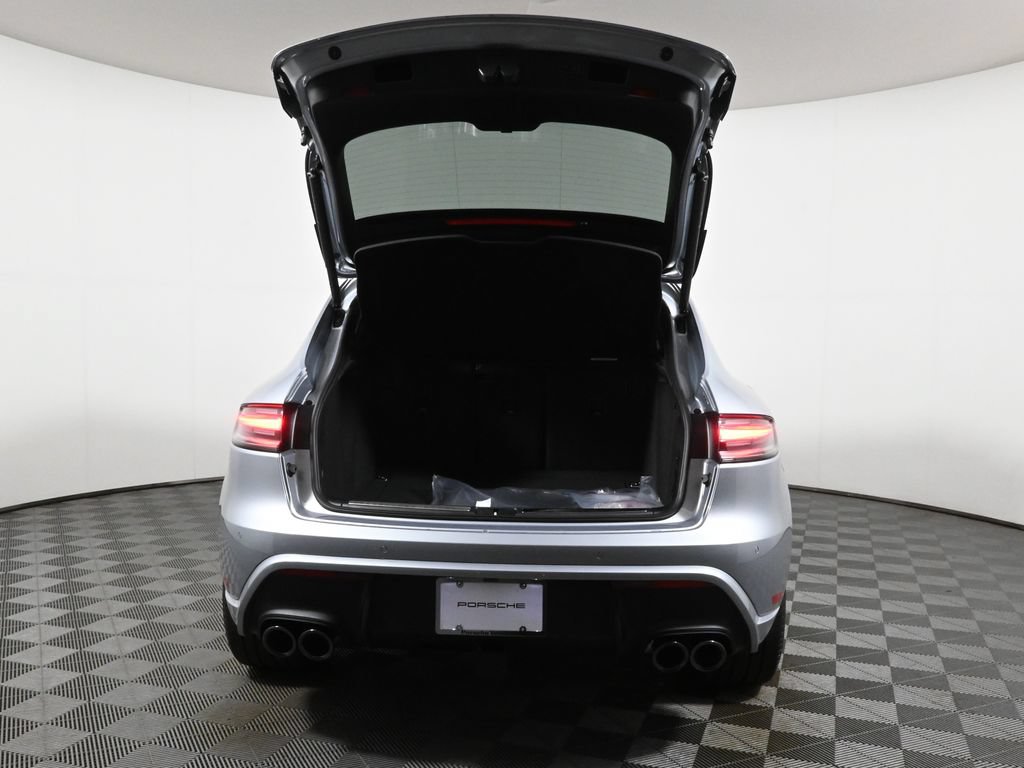 Used 2026 Porsche Macan GTS AWD/4WD image 41