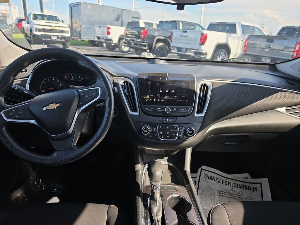 Used 2022 Chevrolet Malibu LT FWD image 14