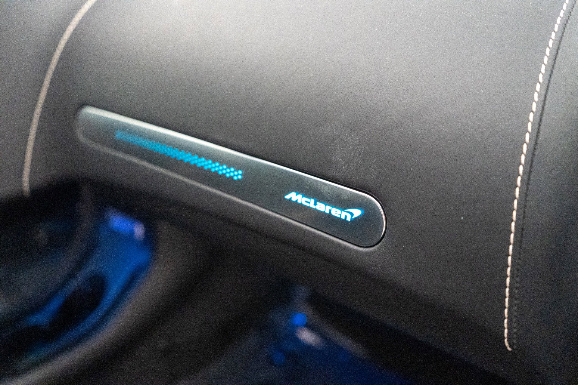 Used 2022 McLaren GT image 28