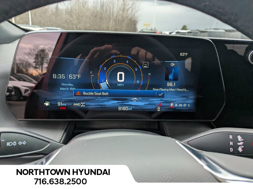 Used 2025 Chevrolet Equinox LT w/ Convenience Package II image 8