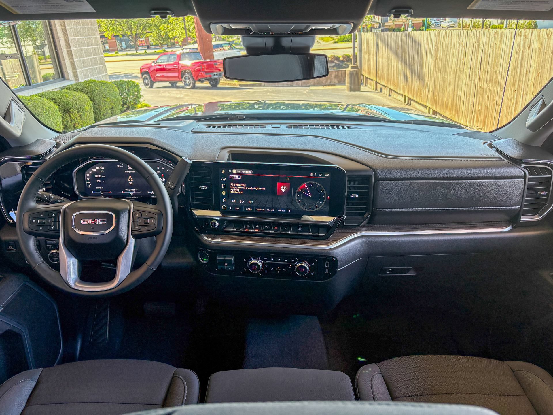 Used 2026 GMC Sierra 1500 Elevation AWD/4WD image 2