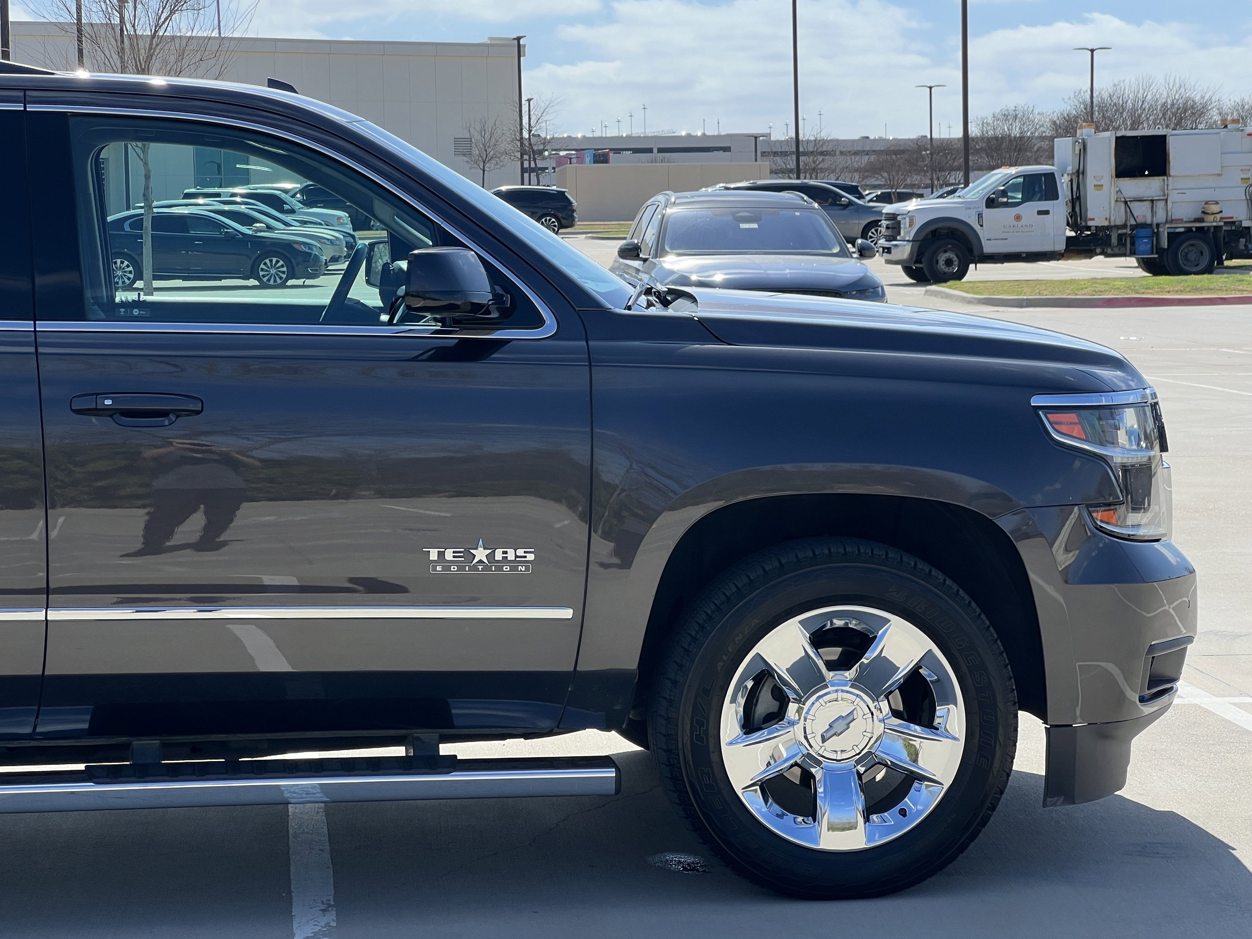 Used 2017 Chevrolet Tahoe LT w/ LT Signature Package image 12