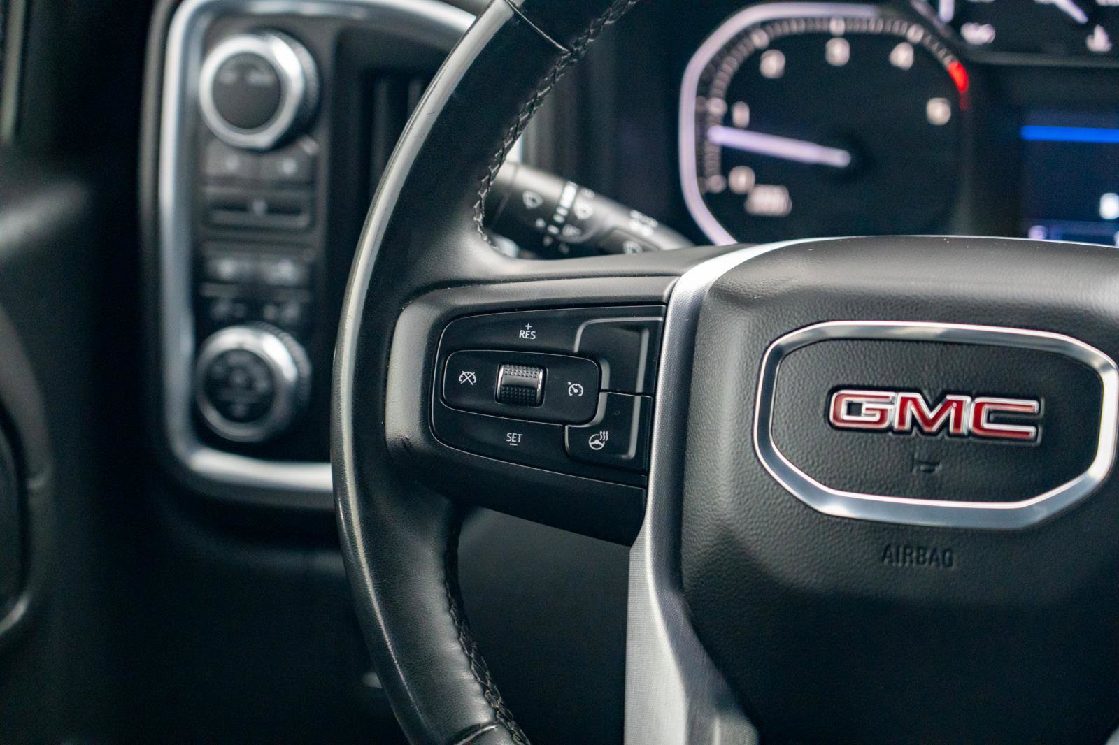 Used 2023 GMC Sierra 3500 SLE w/ SLE Value Package AWD/4WD image 22