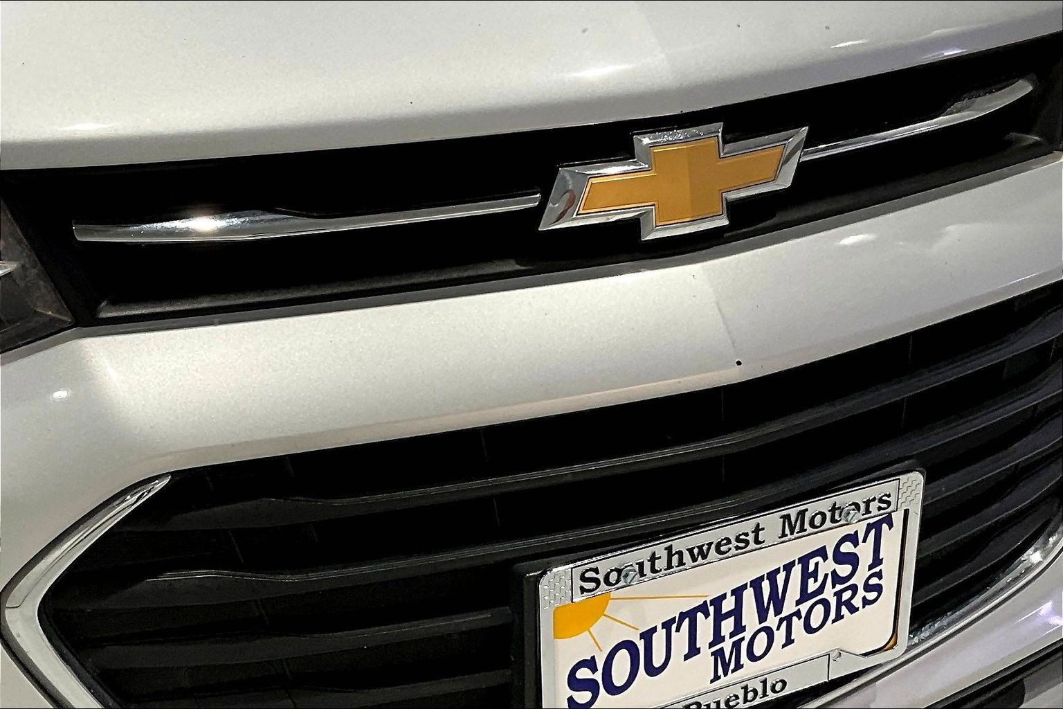 Used 2017 Chevrolet Trax Premier FWD image 32