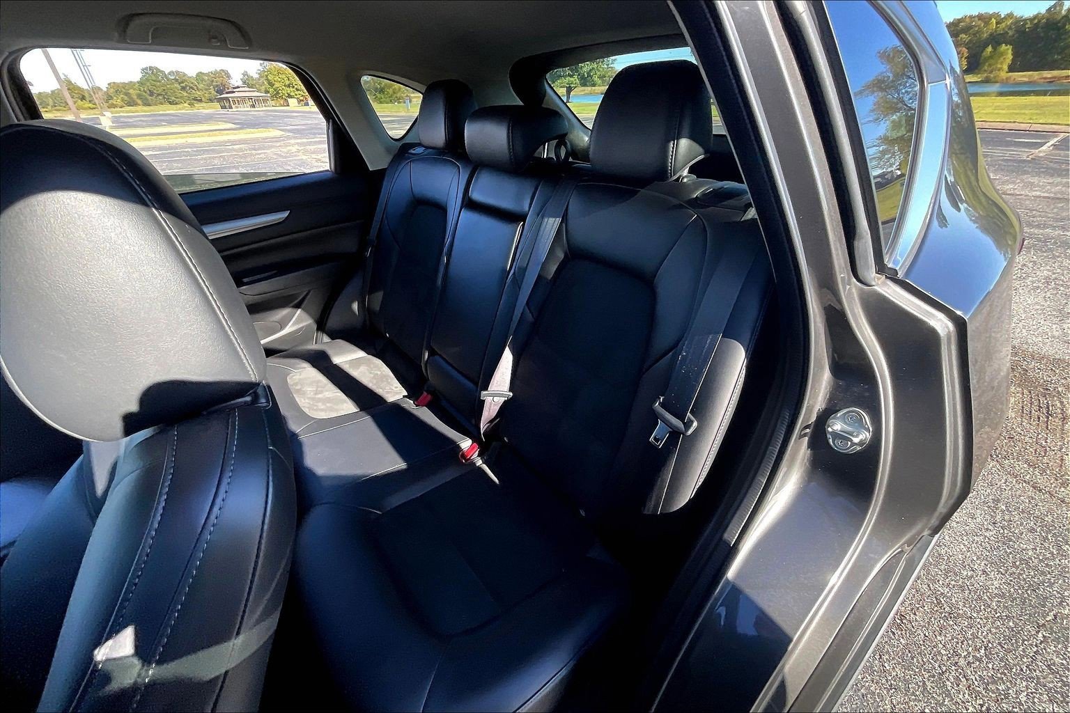 Used 2019 MAZDA CX-5 Touring image 16