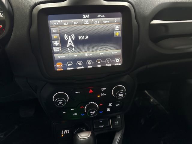 Used 2021 Jeep Renegade Limited image 17