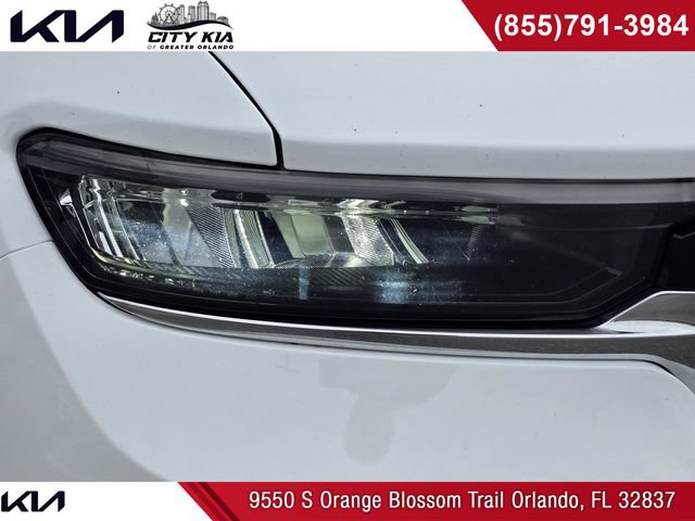 Used 2024 Jeep Grand Cherokee L Limited AWD/4WD image 5