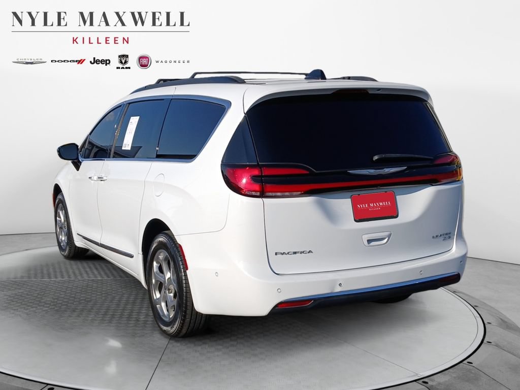Used 2023 Chrysler Pacifica Limited w/ Uconnect Theater Family Group AWD/4WD image 14