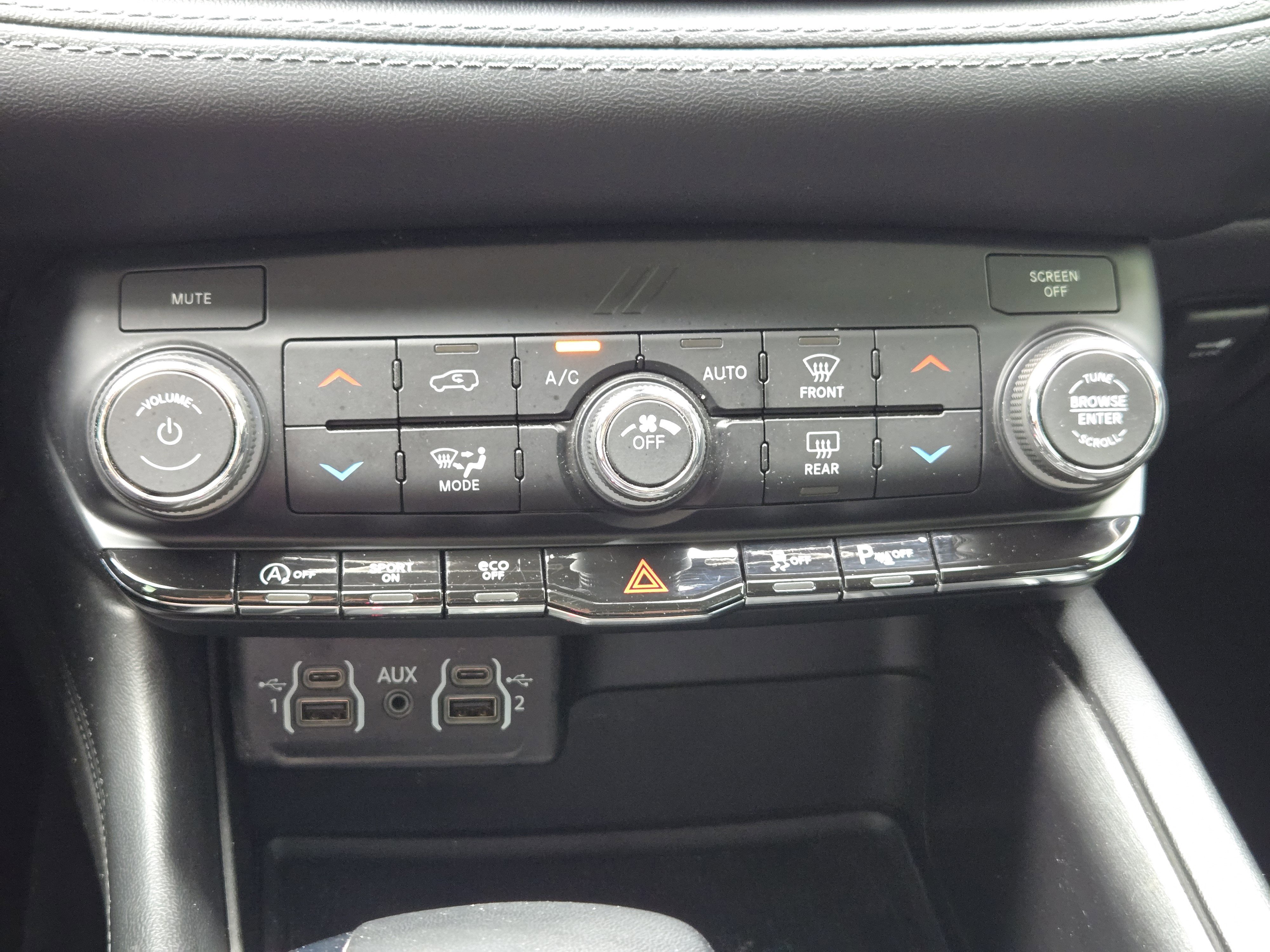 Used 2022 Dodge Durango SXT AWD/4WD image 21
