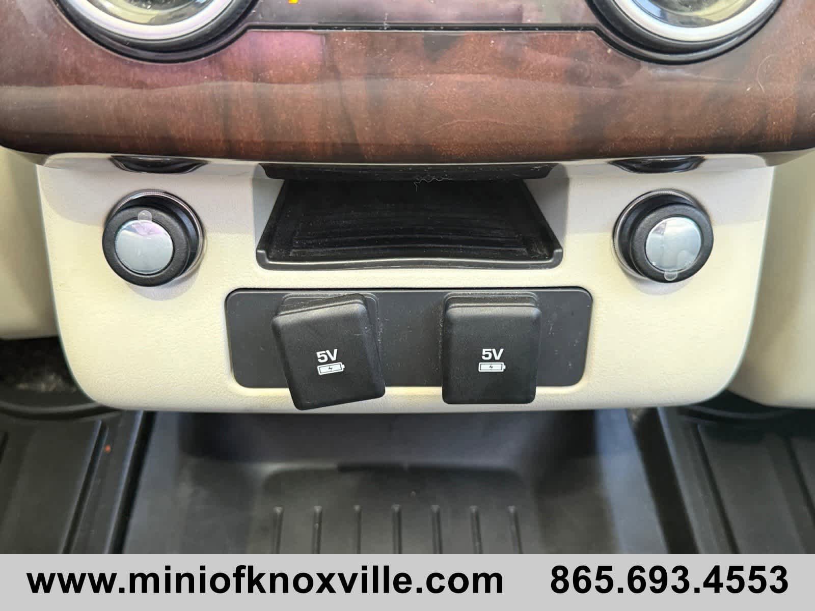 Used 2020 Land Rover Range Rover HSE image 19