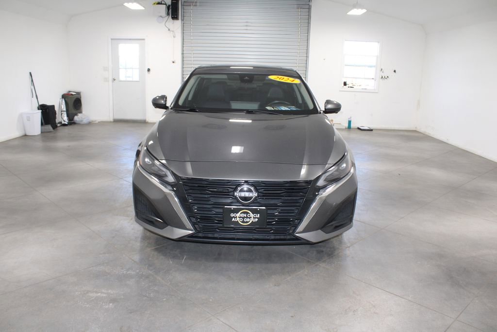 Used 2024 Nissan Altima 2.5 SL image 3