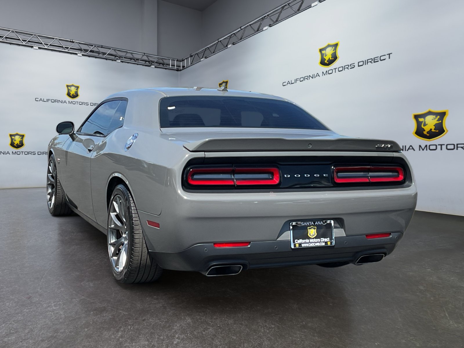Used 2017 Dodge Challenger SRT w/ Technology Group RWD image 7