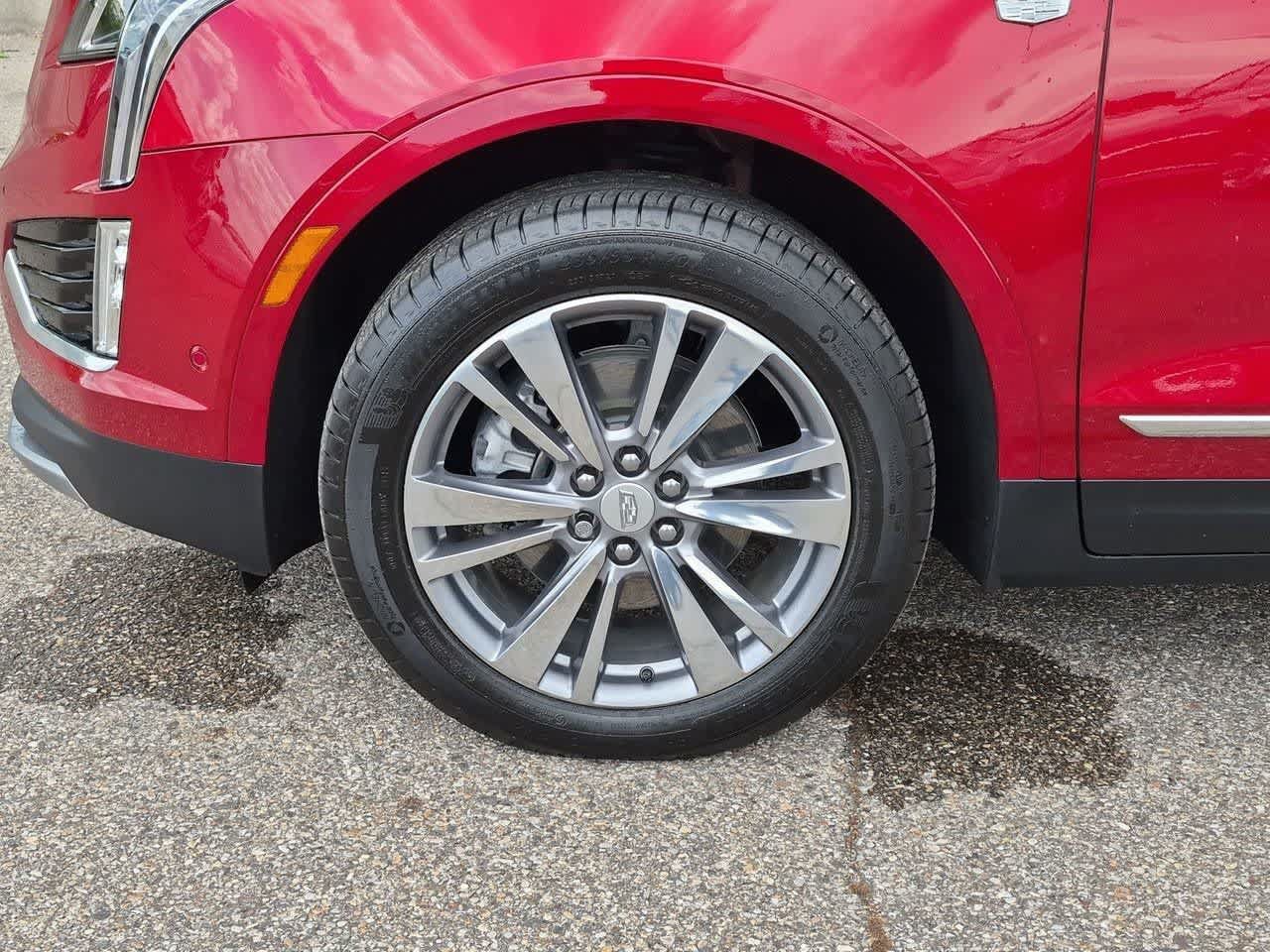 Used 2025 Cadillac XT5 Premium Luxury w/ Technology Package FWD image 12