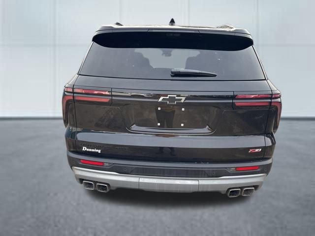 Used 2026 Chevrolet Traverse Z71 image 3