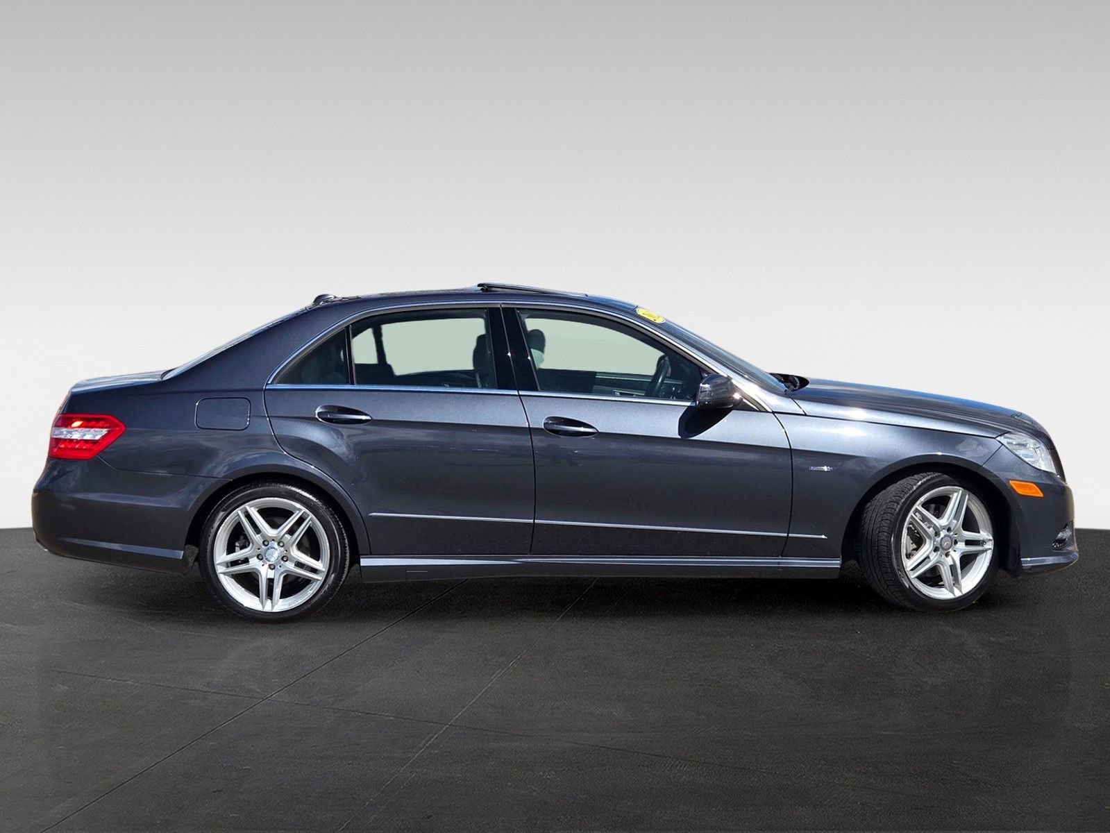 Used 2012 Mercedes-Benz E 350 Sedan image 3