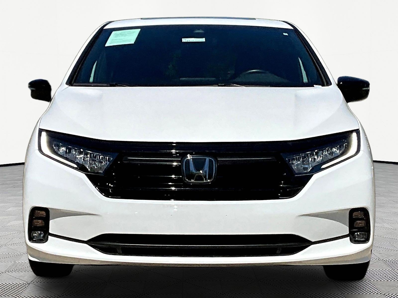 Certified 2023 Honda Odyssey Sport image 2