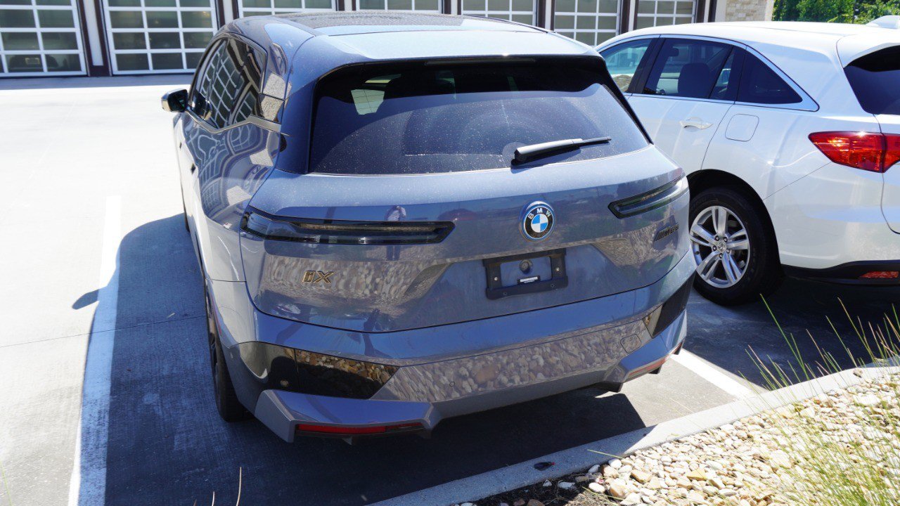 Used 2023 BMW iX M60 AWD/4WD image 6