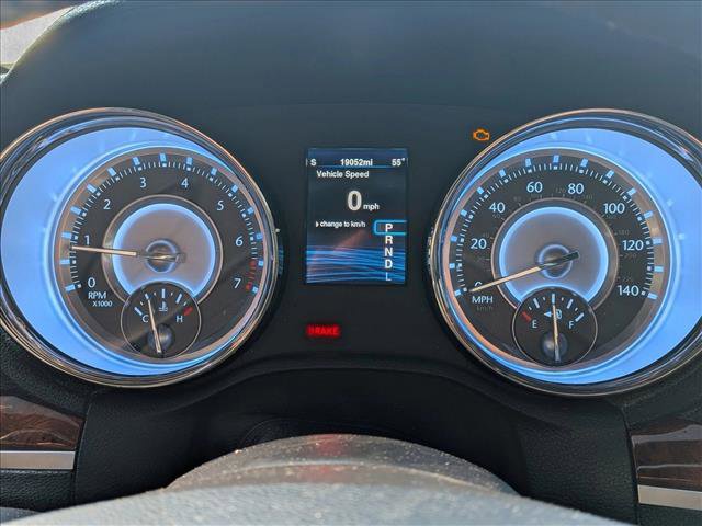 Used 2014 Chrysler 300 w/ Driver Convenience Group RWD image 9