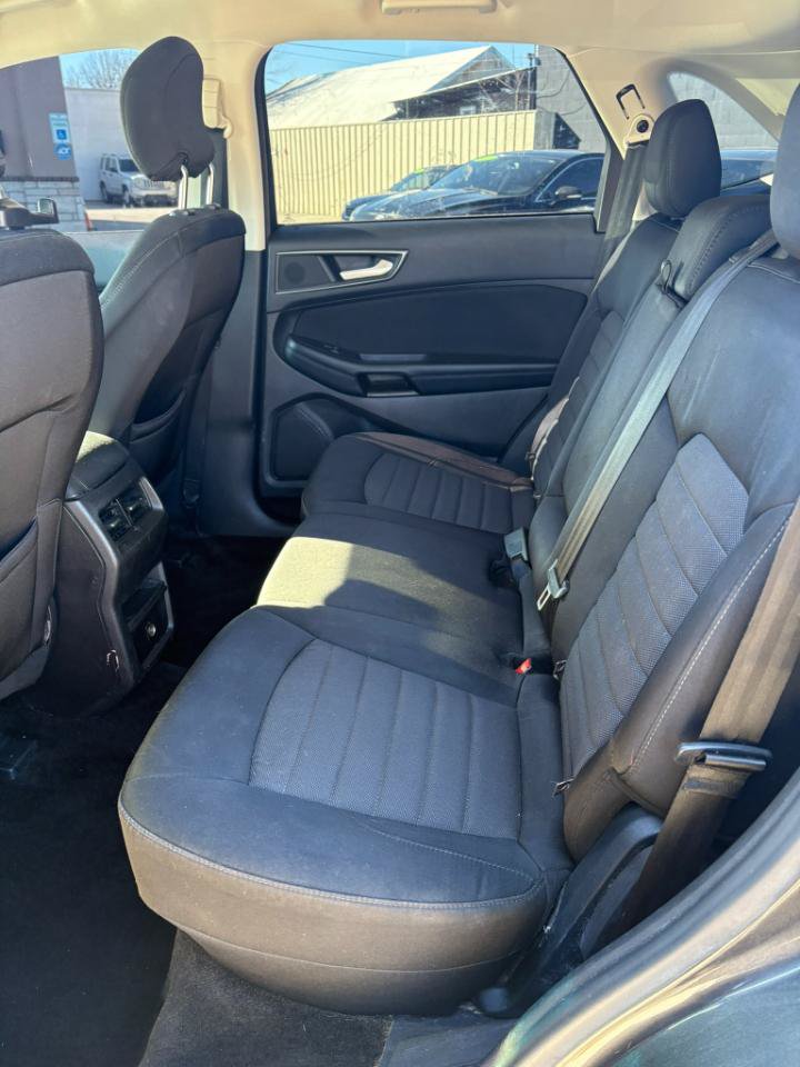 Used 2016 Ford Edge SE FWD image 26