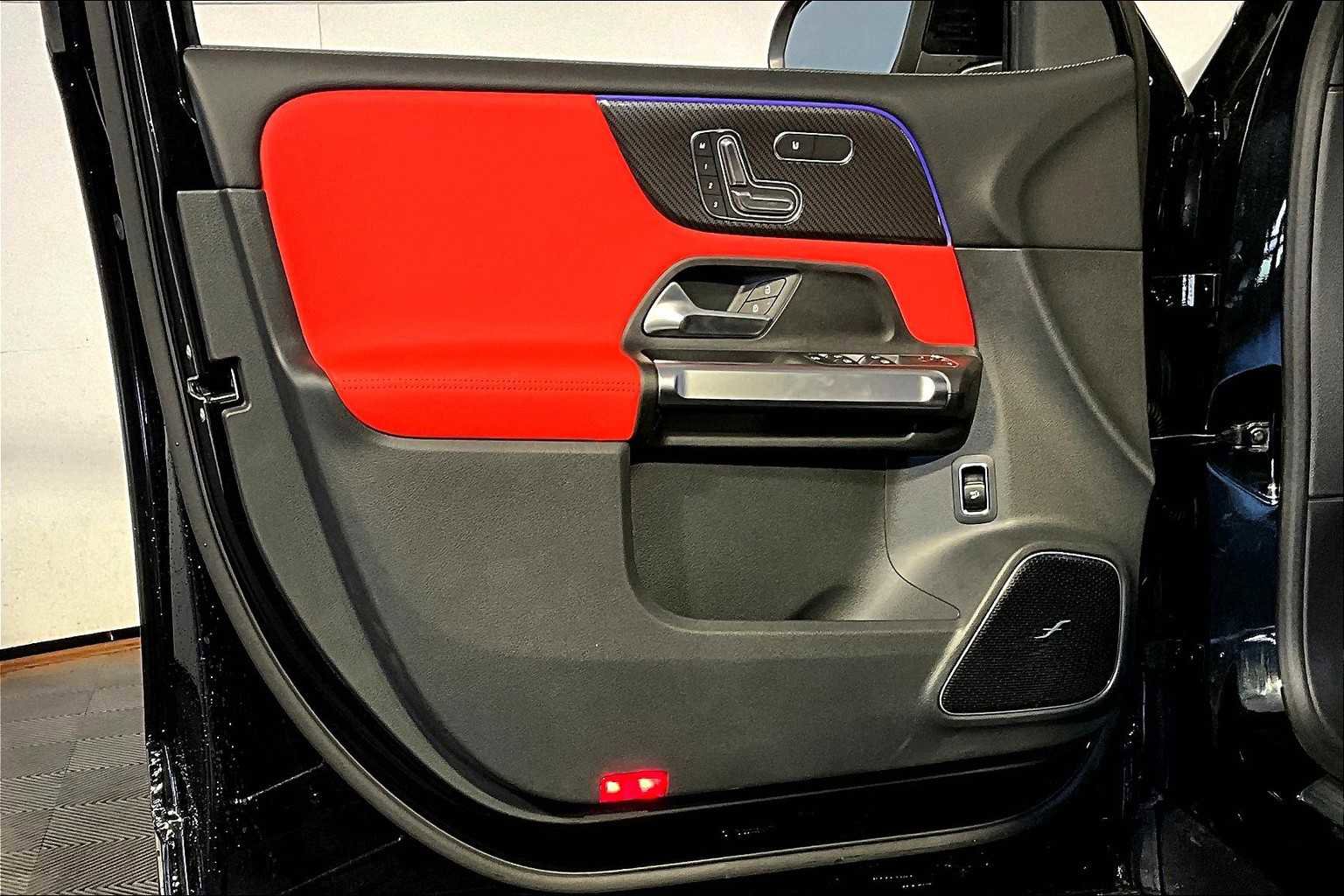 New 2026 Mercedes-Benz GLB 35 AMG 4MATIC image 11