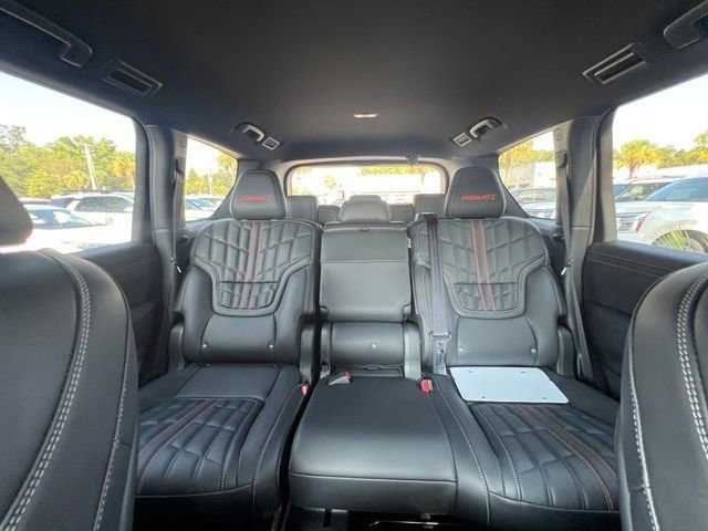 New 2025 Nissan Armada PRO-4X image 36