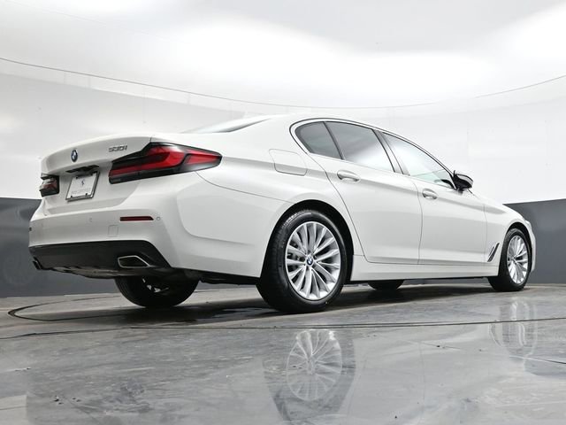 Used 2023 BMW 530i w/ Convenience Package image 33