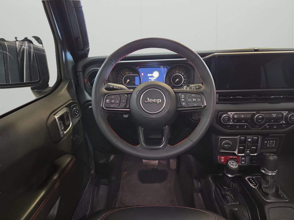 Used 2024 Jeep Wrangler Unlimited Rubicon image 13