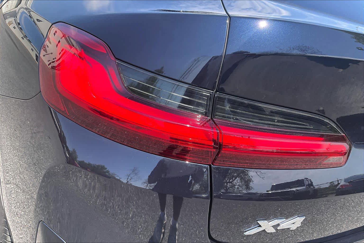 Used 2023 BMW X4 xDrive30i w/ M Sport Package AWD/4WD image 29