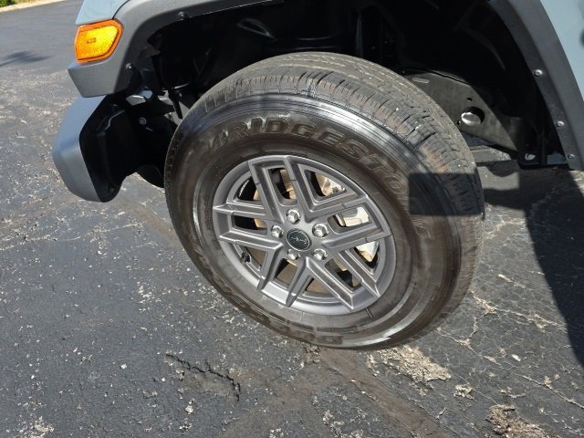 Used 2024 Jeep Gladiator Sport image 52