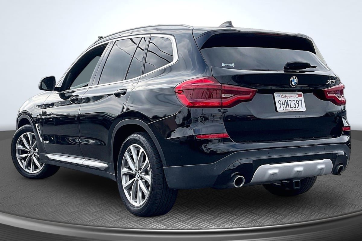 Used 2018 BMW X3 xDrive30i AWD/4WD image 2