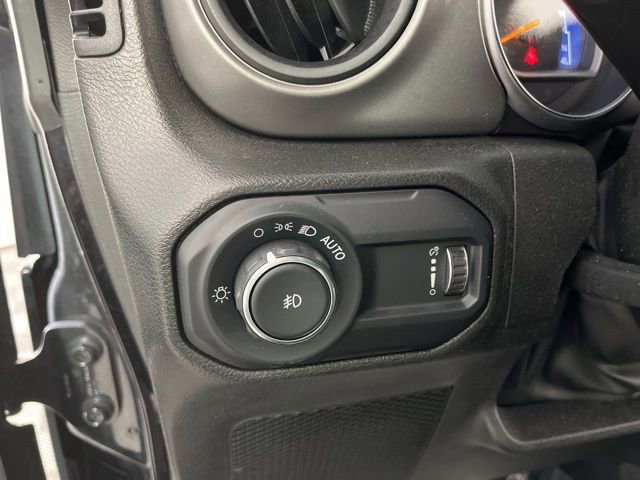 Used 2023 Jeep Wrangler Willys image 31