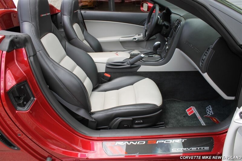 Used 2011 Chevrolet Corvette Grand Sport w/ Preferred Equipment Group RWD image 36
