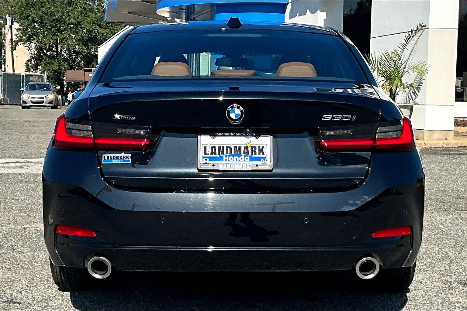 Used 2026 BMW 330i xDrive Sedan AWD/4WD image 4