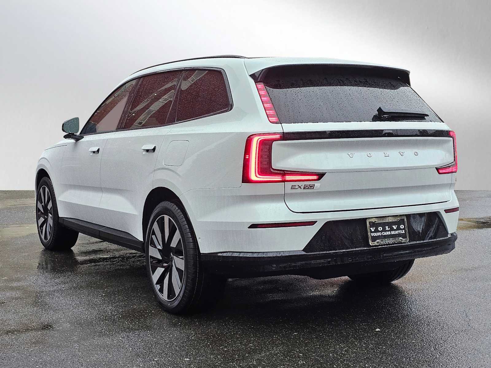 New 2025 Volvo EX90 Plus w/ Protection Package Premier AWD/4WD image 5