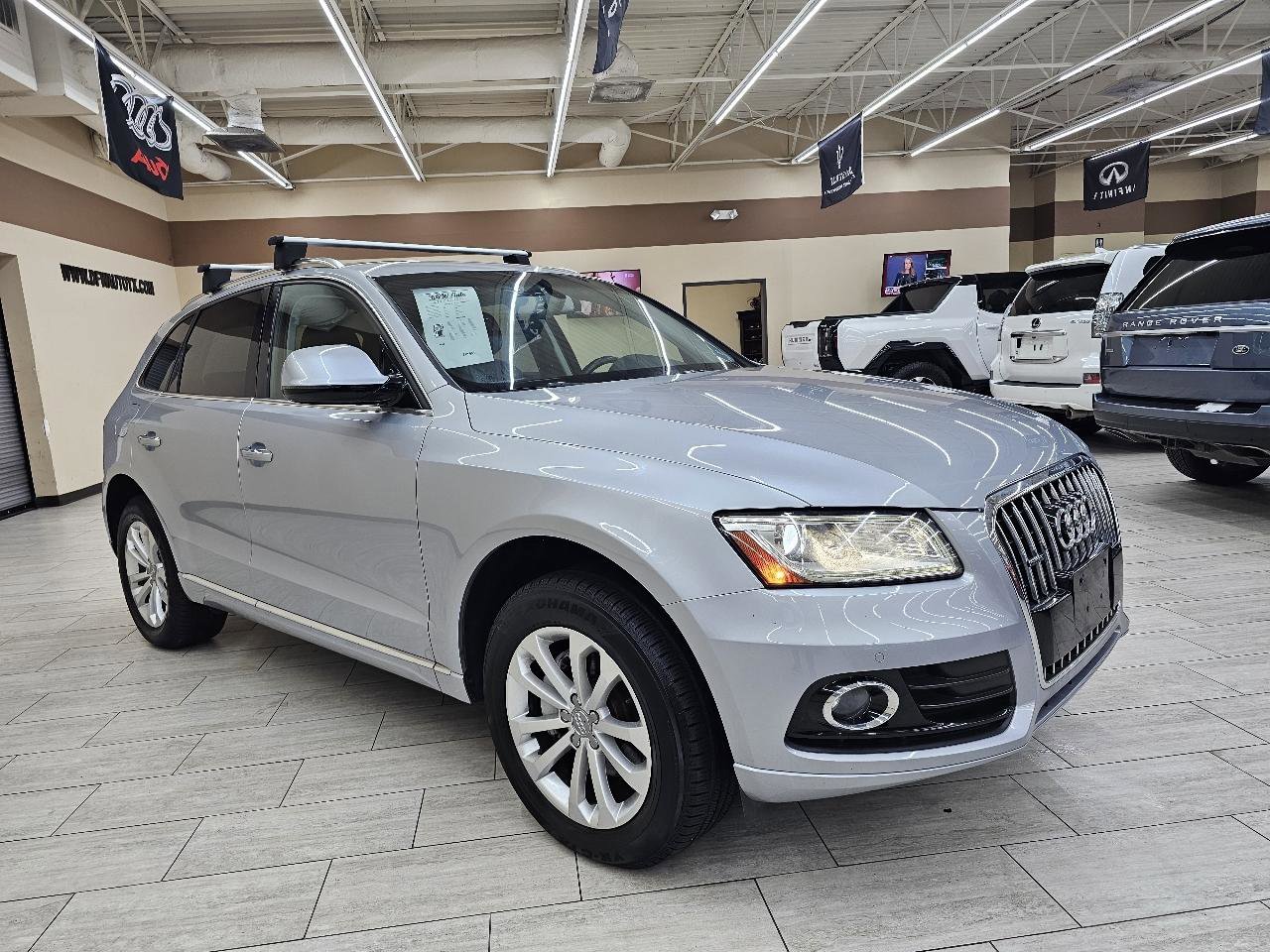 Used 2016 Audi Q5 2.0T Premium Plus w/ Technology Package image 4